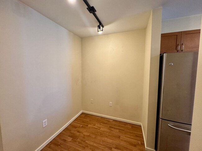 118 107th Ave NE
