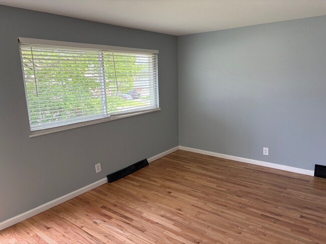 Photo - 2413 Chesstal St