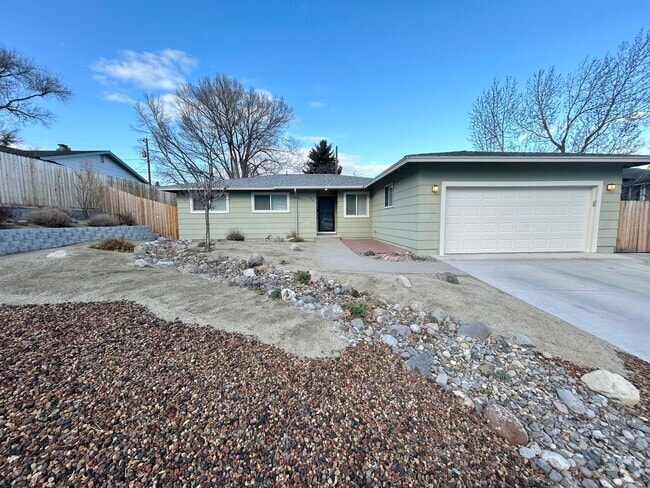 Building Photo - 909 Terrace St Rental