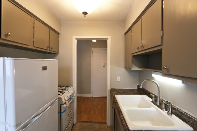 Photo - 214 Place Apartments