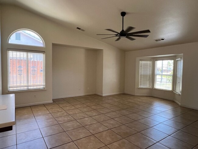 Photo - FOR RENT: 3 bedroom and 2 bathroom home in Sanger