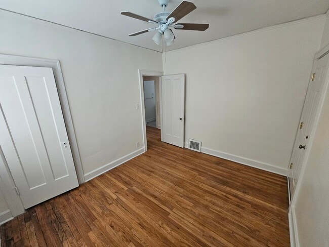 Photo - 2667-2669 W Grand St Unit 2667