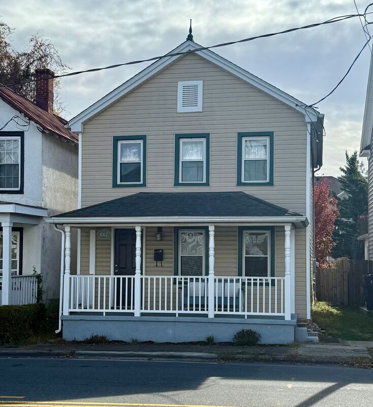 Photo - 662 Lafayette Blvd