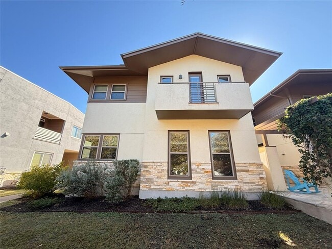 Building Photo - 2021 Simond Ave Unit D