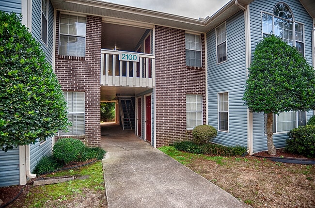 Photo - 2104 Liberty Dr