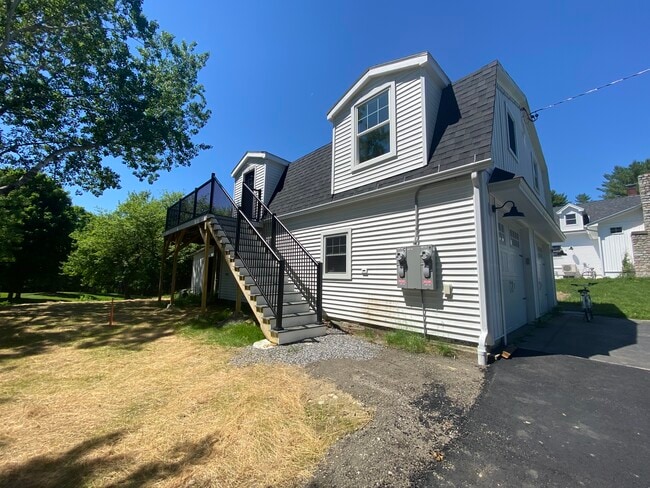 60 Sheldon St Unit 3