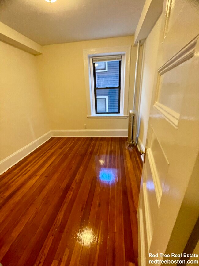 Photo - 885 Massachusetts Ave Unit 8