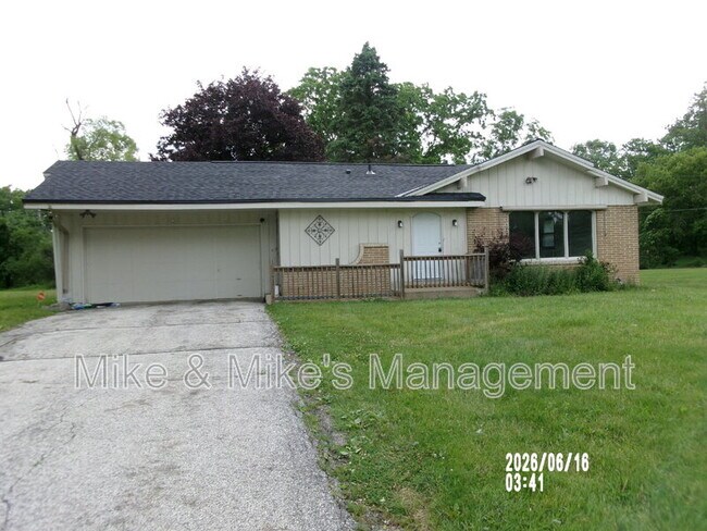 Building Photo - 18620 Midland Pl