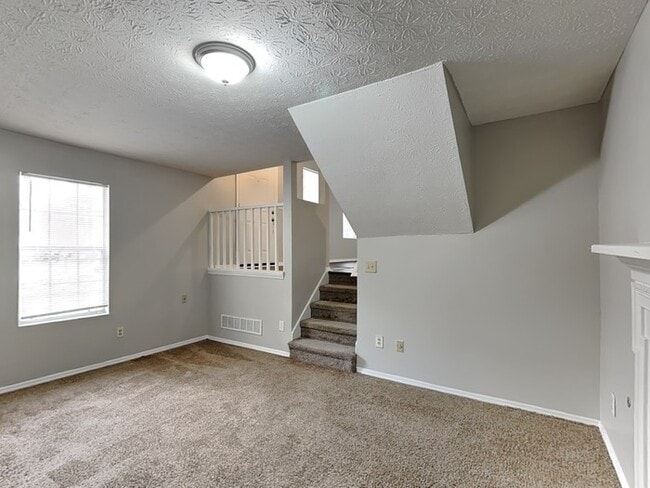 Photo - 350 Kimberly Forest Ct