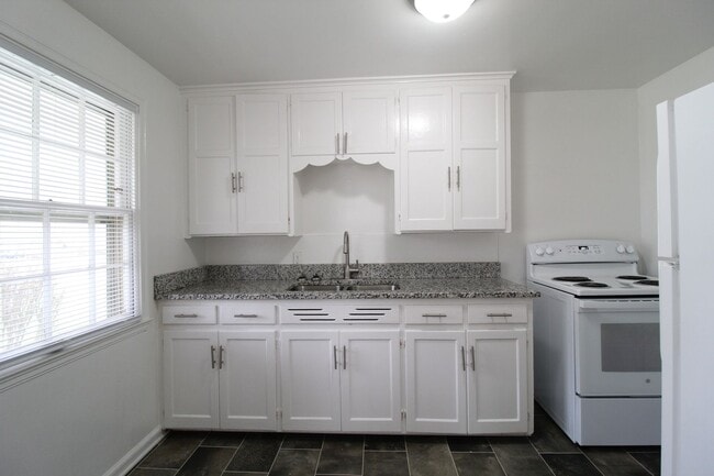 Photo - 1 Bedroom 1 Bath Duplex in Navy Hill Area in Olathe