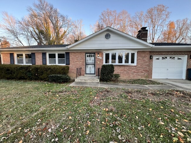 Building Photo - 7019 Groveton Dr