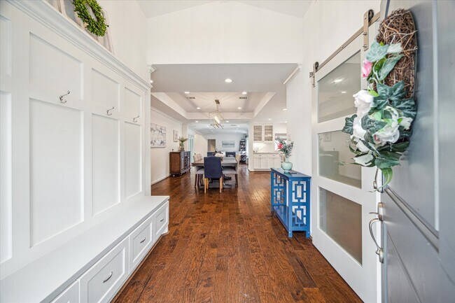 Photo - 6249 Olympia Dr