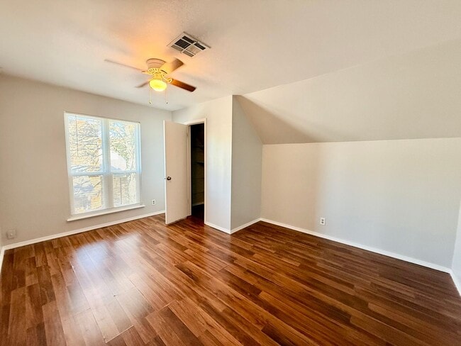 Photo - Nice 3 bedroom 2.5 bath near Jenks HS