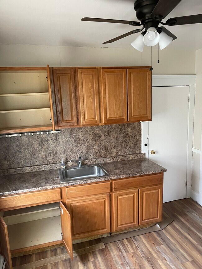 Photo - 1034 E 141st St Unidad 1