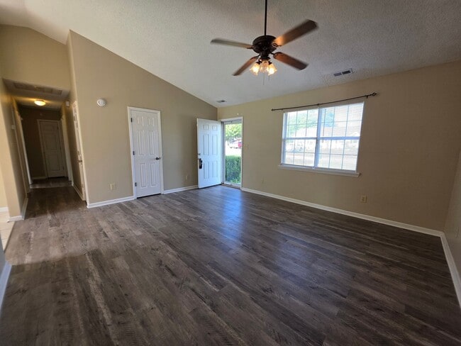 Photo - 206 S Ginger Dr
