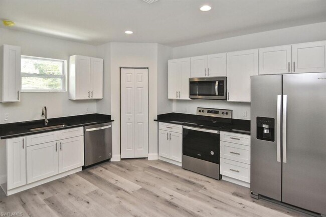 Photo - 4 bedroom home!