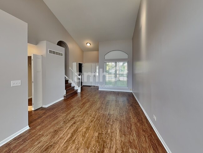 Photo - 300 Annandale Dr