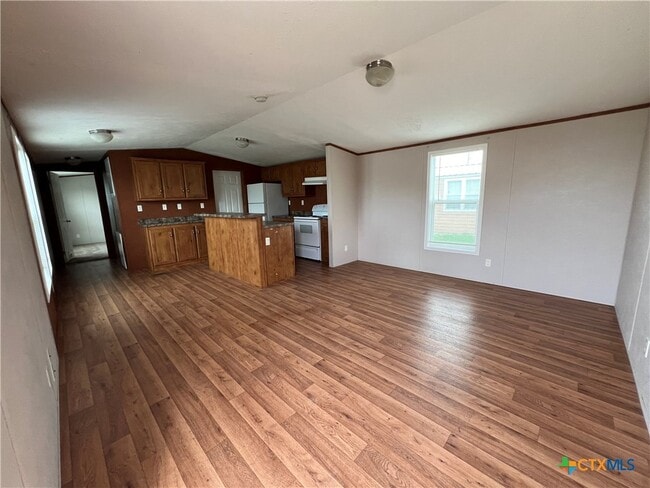 Photo - 1911 Wald Rd