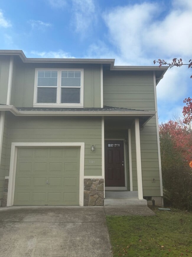 Photo - 3 Bedroom 2.5 Bath Two Story Duplex