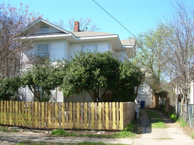 Building Photo - 5505 Reiger Ave Rental