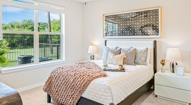 Photo - Creekside at Grand Prairie