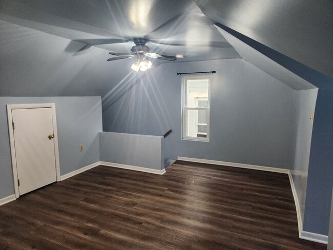 Photo - 2015 12th Ave