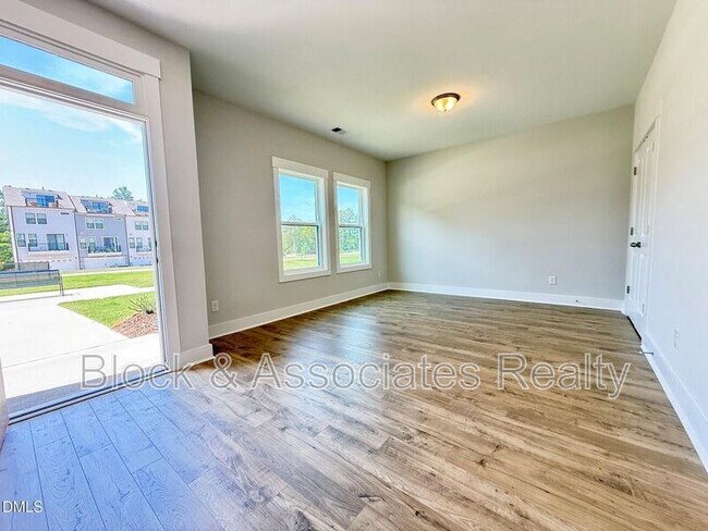 776 Ballyneal Aly