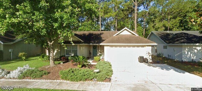 Building Photo - 2038 St Martins Dr W Rental