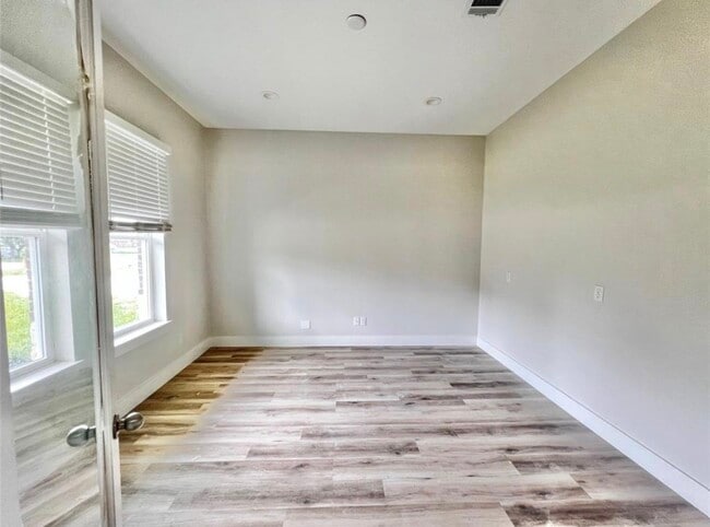 9905 Excaliburs Ct