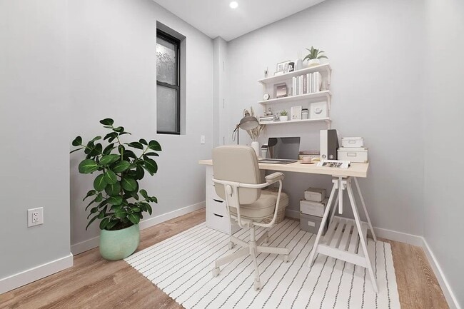 437 W 46th St Unit 1FE