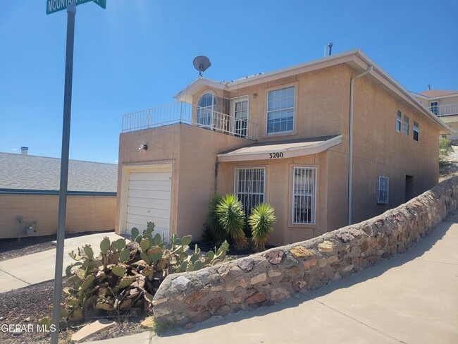 Photo - 3200 Mountain Ridge Dr