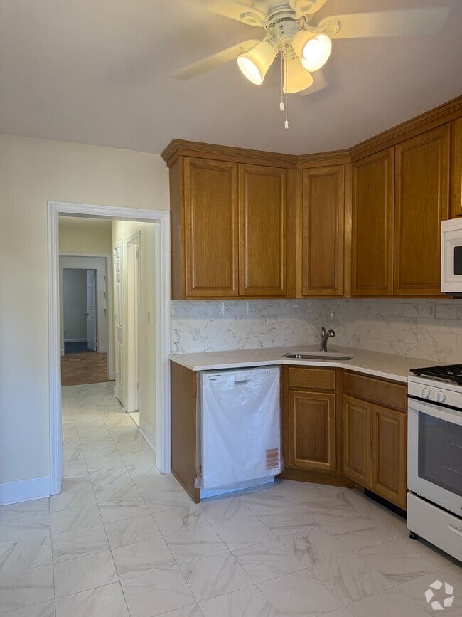 Building Photo - 270 Crescent Pl Rental