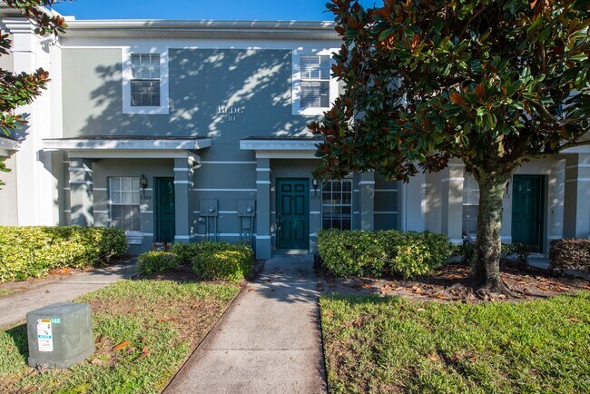 Photo - 2 Bedroom /2.5 bathrooms Town House. Just ...