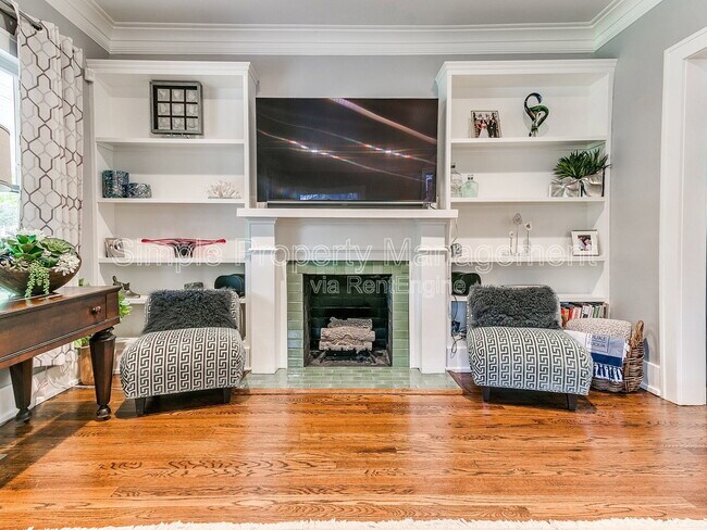 Photo - 223 NW 21st St