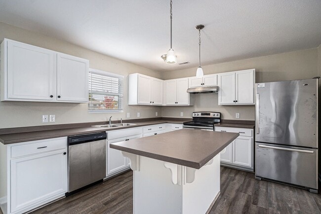 Photo - Newer 4 Bedroom for Lease