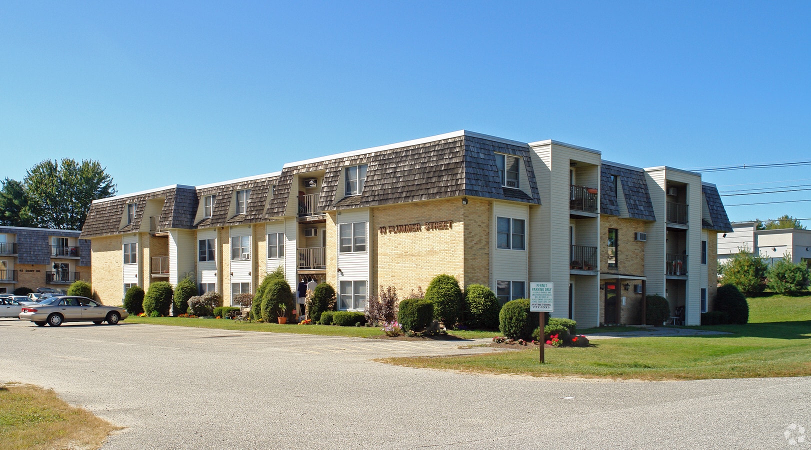 Auburn Mall Apartments - Auburn Mall Apartments