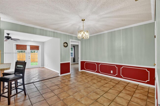 Photo - 6858 S Congress Ave