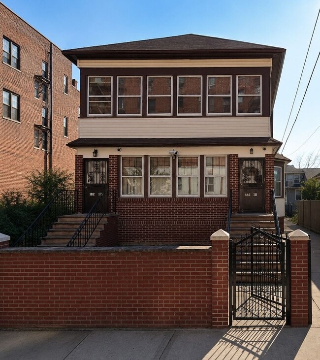 Building Photo - 17544 88th Ave