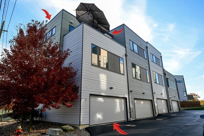 Photo - 18875 Riversouth Terrace Unit #7