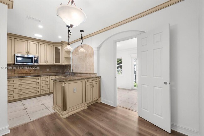 Photo - 3411 SW 27th St Unit 3411