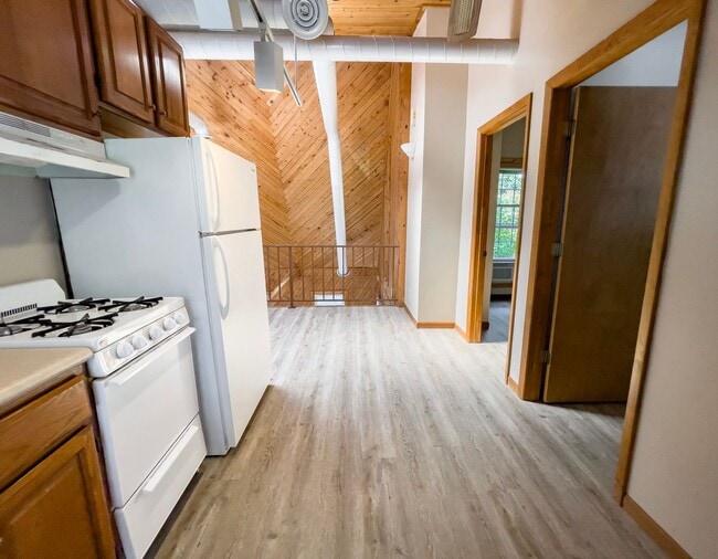 Building Photo - 2604 W Ethel Ave Unit 2604 1/2