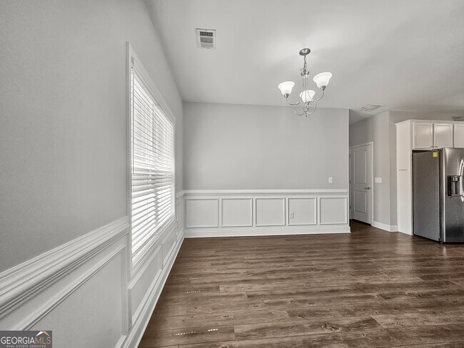 Photo - 213 Graydon Ct