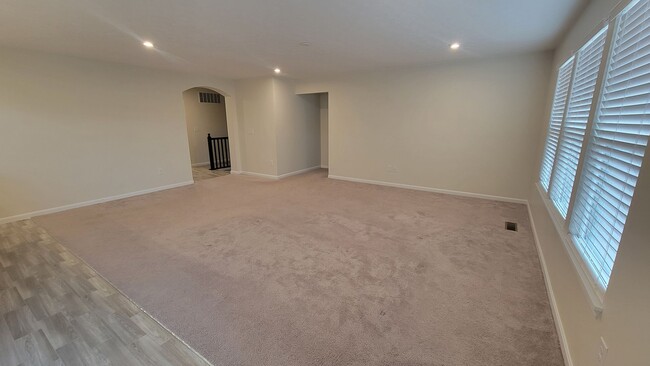 Photo - New 4-Bedroom Home In Mount Washington– Storage Galore