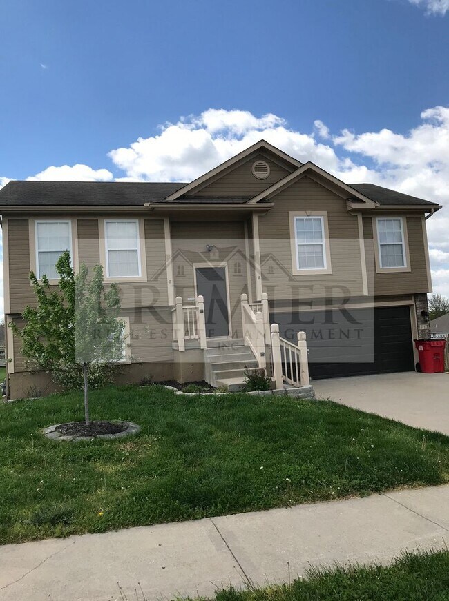 Photo - LOVELY 3 bd / 2.5 ba GRAIN VALLEY HOME -717 SW Tisha Ln, Grain Valley, MO 64029 $1950 - Mid May M...