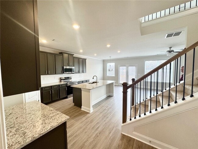 Photo - 7252 Millbrae Walk