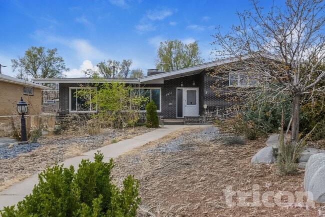 Building Photo - 1011 22nd Ave