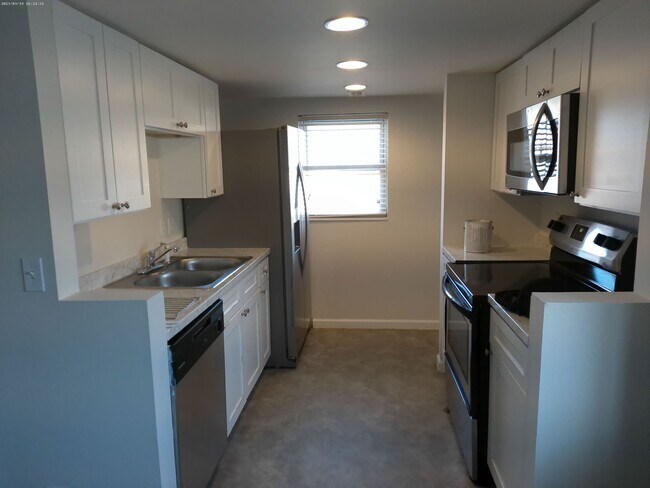 Photo - 432 S Highland Ave