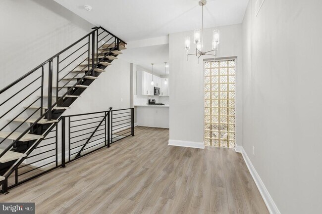 Photo - 2313 Turner St