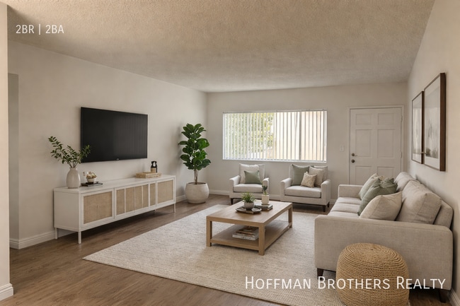 Building Photo - 5130 Yarmouth Ave Unit 32