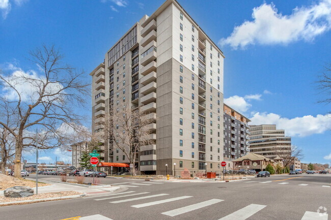 Building Photo - Amazing remodeled Cherry Creek condo for rent Unit 505